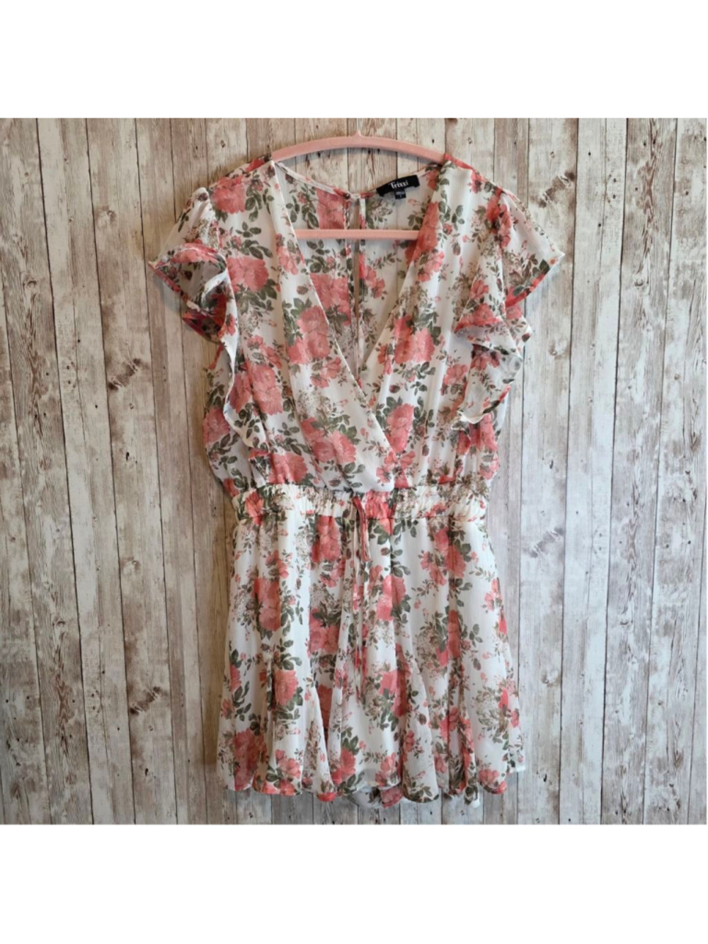 Women's Trixxi Floral Romper Size L White Pink NWOT